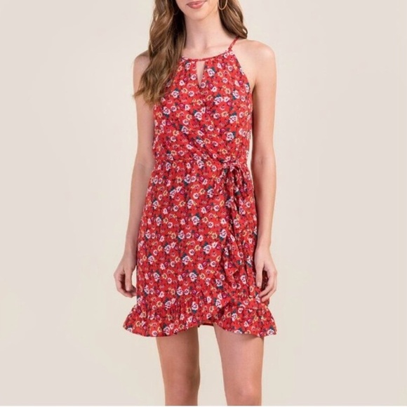 Harper Heritage Wrap Sleeveless Floral Dress Color: floral/red size: S - Picture 1 of 8